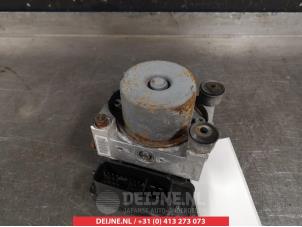 Mitsubishi Outlander ABS pump O338067 photo 3