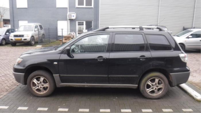 Mitsubishi Outlander Portier 4Deurs links-voor O272595