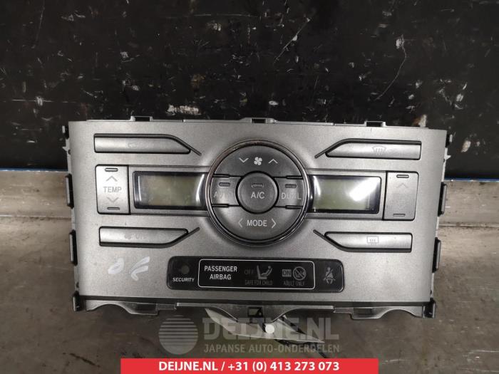 Toyota Auris Heater control panel O306443