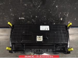 Toyota Auris Heater control panel O306443 photo 2