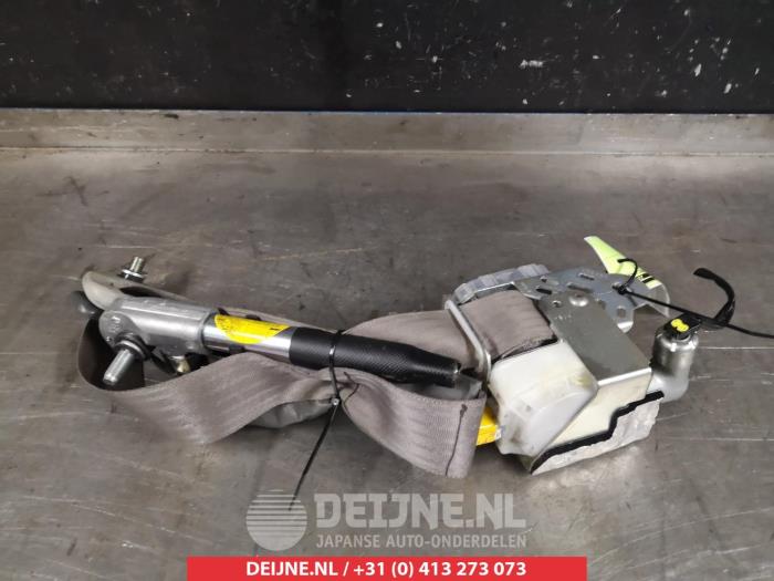 Daihatsu Cuore Sicherheitsgurt links vorne O314858