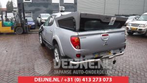 Mitsubishi L200 Spatbordverbreder O269842 foto 3