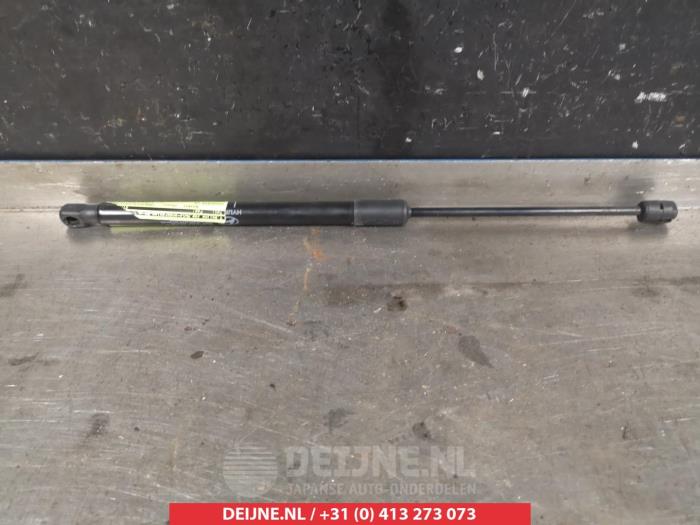 Hyundai I30 Gasdemper links-achter O293758