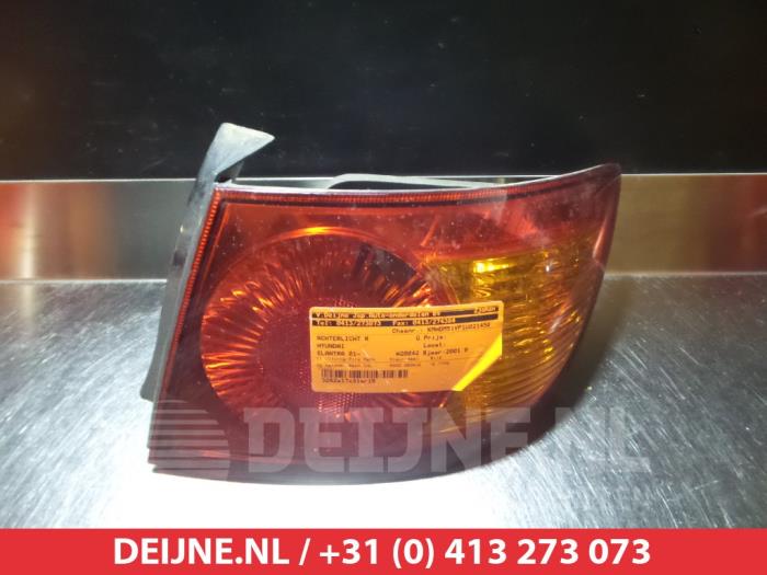 Hyundai Elantra Taillight, right O299020