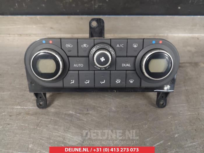 Nissan Qashqai Kachel Bedieningspaneel O305648