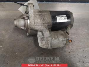 Gebruikte Startmotor Suzuki Grand Vitara II (JT) 2.0 16V Prijs € 30,00 Margeregeling aangeboden door V.Deijne Jap.Auto-onderdelen BV