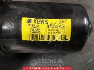Kia Picanto Front wiper motor O348863 photo 2