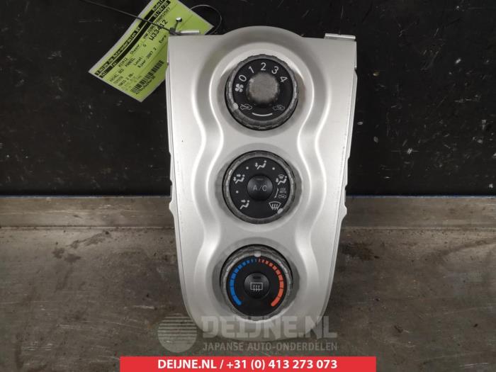 Toyota Yaris Kachel Bedieningspaneel O306345