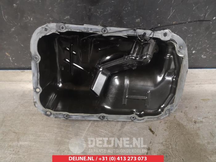 Gebruikte Carterpan Mitsubishi Space Star (A0) 1.2 12V Prijs € 50,00 Margeregeling aangeboden door V.Deijne Jap.Auto-onderdelen BV
