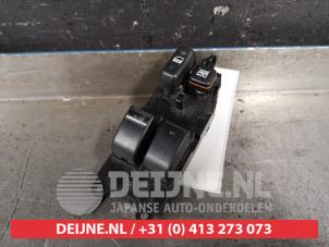 Gebruikte Schakelblok ruiten Toyota Corolla (E12) 1.6 16V VVT-i Prijs € 25,00 Margeregeling aangeboden door V.Deijne Jap.Auto-onderdelen BV