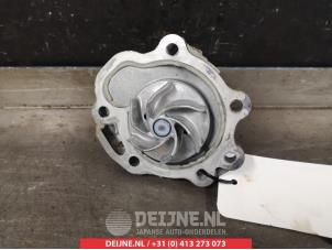 Gebruikte Koelvloeistof pomp Suzuki Baleno (EW/FW) 1.0 Booster Jet Turbo 12V Prijs € 25,00 Margeregeling aangeboden door V.Deijne Jap.Auto-onderdelen BV