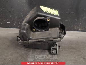 Gebruikte Luchtfilterhuis Suzuki SX4 S-Cross (JY) 1.6 16V DDiS AllGrip Prijs € 75,00 Margeregeling aangeboden door V.Deijne Jap.Auto-onderdelen BV