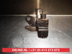 Lexus IS Airbag-Sensor O334440 foto 3