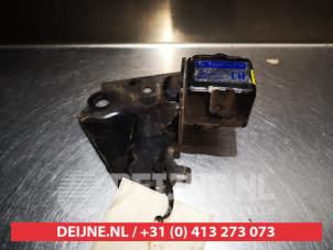 Gebruikte Airbag Sensor Subaru Impreza II (GD) 2.0 Turbo 16V WRX Prijs € 25,00 Margeregeling aangeboden door V.Deijne Jap.Auto-onderdelen BV