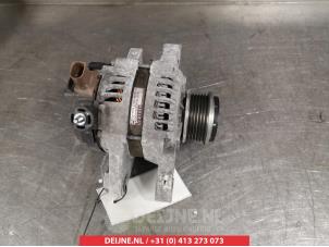 Gebruikte Alternator Toyota Aygo (B40) 1.0 12V VVT-i Prijs € 50,00 Margeregeling aangeboden door V.Deijne Jap.Auto-onderdelen BV