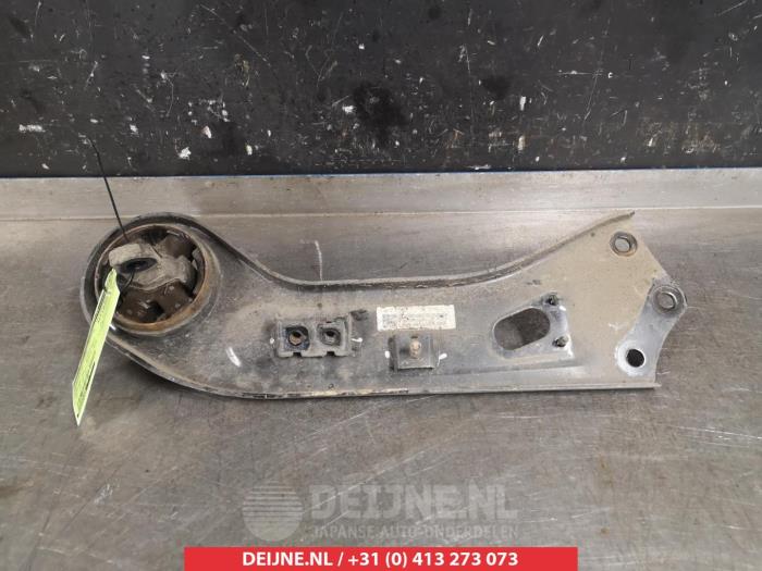 Kia Sportage Draagarm rechts-achter O384403