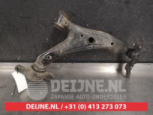 Lexus LS Front lower wishbone, left O381439 photo 2