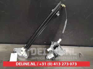 Nissan Navara Window mechanism 4-door, front right O276641 photo 2