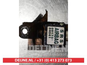 Toyota Avensis Verso Airbag-Sensor O334561 foto 4