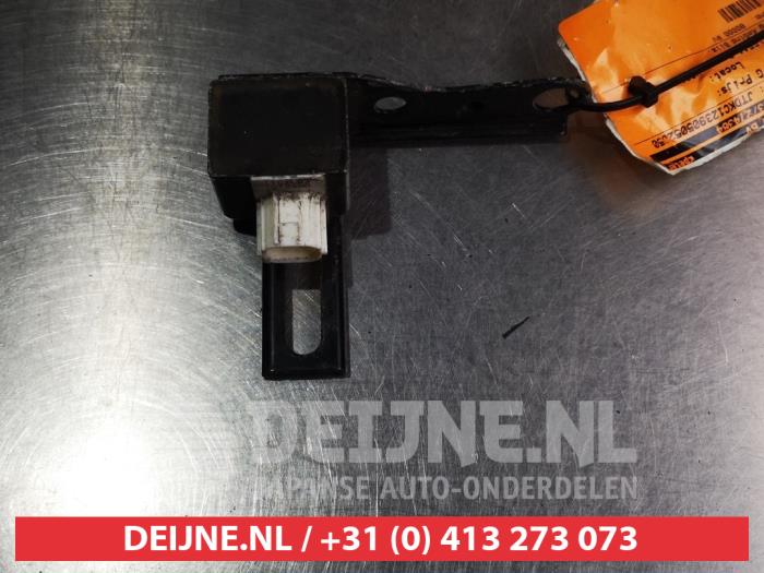 Toyota Yaris Airbag-Sensor O334519