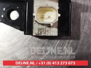 Toyota Yaris Airbag-Sensor O334519 foto 3