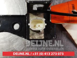Toyota Yaris Airbag-Sensor O334516 foto 3
