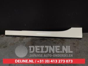 Mazda MX-5 Zijskirt links O292273 foto 2