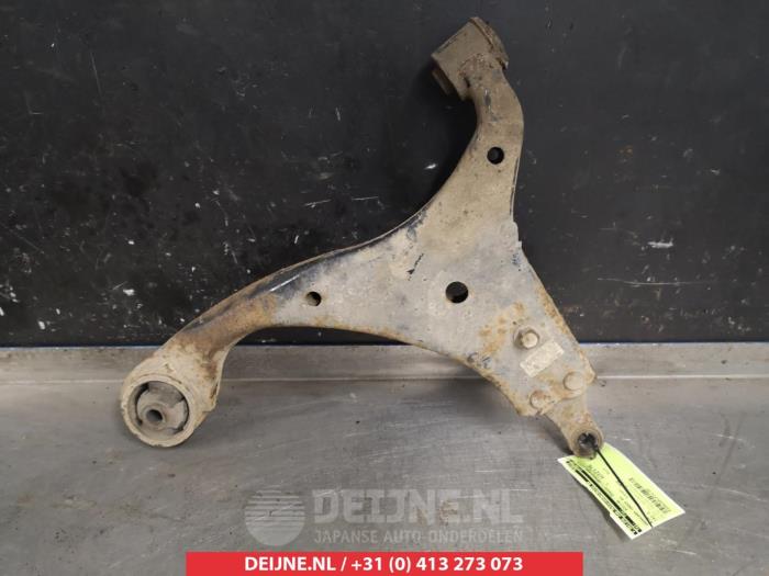 Kia Ceed Front lower wishbone, right O382364