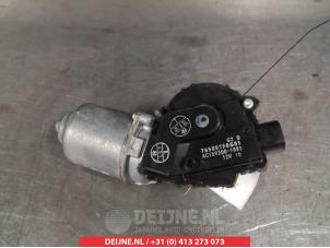 Honda Jazz Ruitenwissermotor voor O349108 foto 2