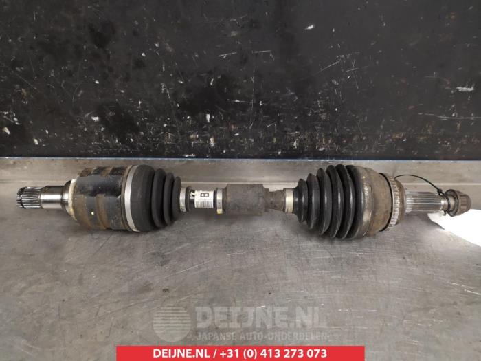 Toyota Corolla Verso Antriebswelle links vorne O318589