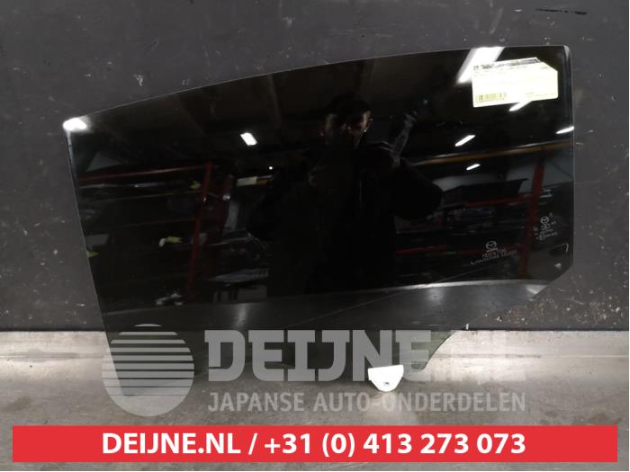 Mazda 6 Portierruit 4Deurs links-achter O287244