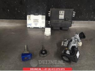 Suzuki Swift Engine management computer O345301 photo 3