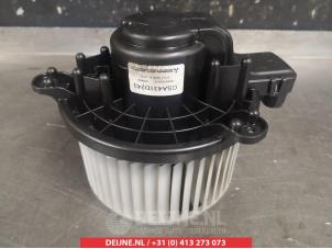 Suzuki Swift Heizung Belüftungsmotor O367400 foto 2
