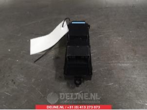 Suzuki Vitara Multi-functional window switch O312334 photo 2