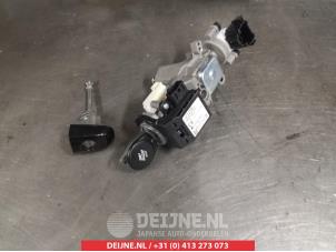 Suzuki Vitara Ignition lock + key O335862 photo 2
