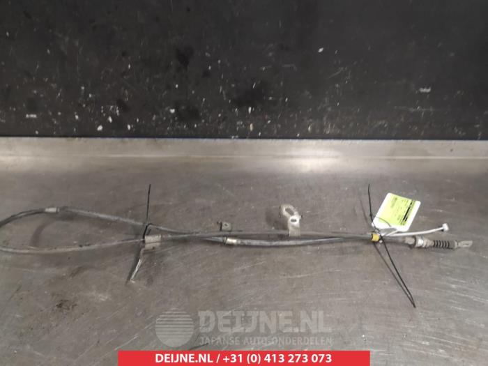 Gebruikte Handrem Kabel Suzuki Vitara (LY/MY) 1.6 16V DDiS Prijs € 35,00 Margeregeling aangeboden door V.Deijne Jap.Auto-onderdelen BV
