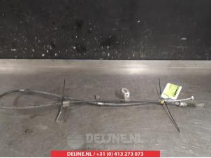 Gebruikte Handrem Kabel Suzuki Vitara (LY/MY) 1.6 16V DDiS Prijs € 35,00 Margeregeling aangeboden door V.Deijne Jap.Auto-onderdelen BV