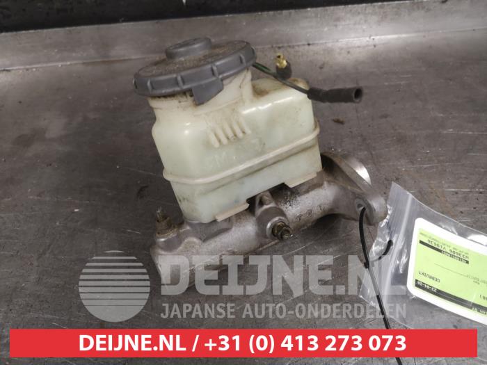 Gebruikte Hoofdremcilinder Honda CR-V (RD1/3) 2.0i 16V VTEC Prijs € 25,00 Margeregeling aangeboden door V.Deijne Jap.Auto-onderdelen BV