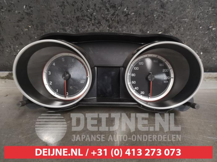 Suzuki Swift Kilometerteller KM O305071