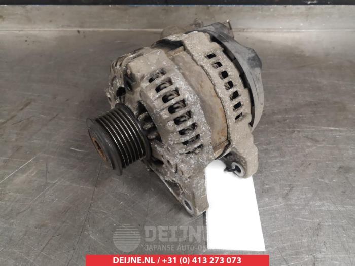 Gebruikte Dynamo Suzuki Grand Vitara II (JT) 1.9 DDiS Prijs € 40,00 Margeregeling aangeboden door V.Deijne Jap.Auto-onderdelen BV