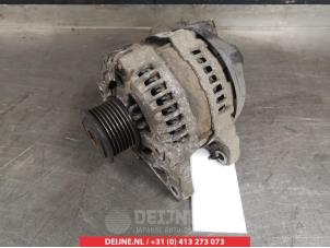 Gebruikte Alternator Suzuki Grand Vitara II (JT) 1.9 DDiS Prijs € 40,00 Margeregeling aangeboden door V.Deijne Jap.Auto-onderdelen BV