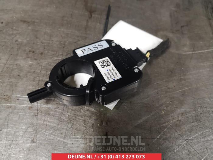Gebruikte Gier sensor Chevrolet Orlando (YYM/YYW) 2.0 D 16V Prijs € 75,00 Margeregeling aangeboden door V.Deijne Jap.Auto-onderdelen BV