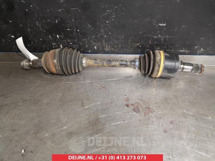 Gebruikte Steekas links-voor Mazda 6 (GJ/GH/GL) 2.2 SkyActiv-D 150 16V Prijs € 75,00 Margeregeling aangeboden door V.Deijne Jap.Auto-onderdelen BV
