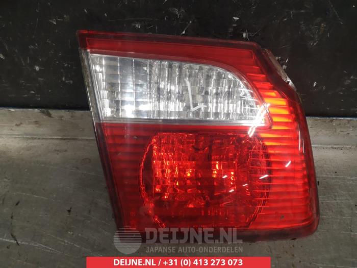 Mazda 626 Heckklappenreflektor links O296934