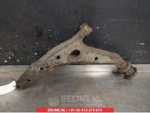 Honda Civic Front lower wishbone, right O382518 photo 2