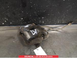 Toyota Avensis Verso Front brake calliper, left O325653 photo 2
