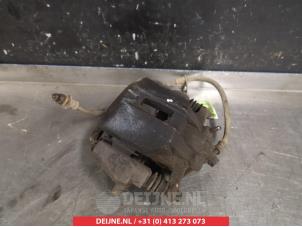 Toyota Avensis Verso Front brake calliper, right O326943 photo 2
