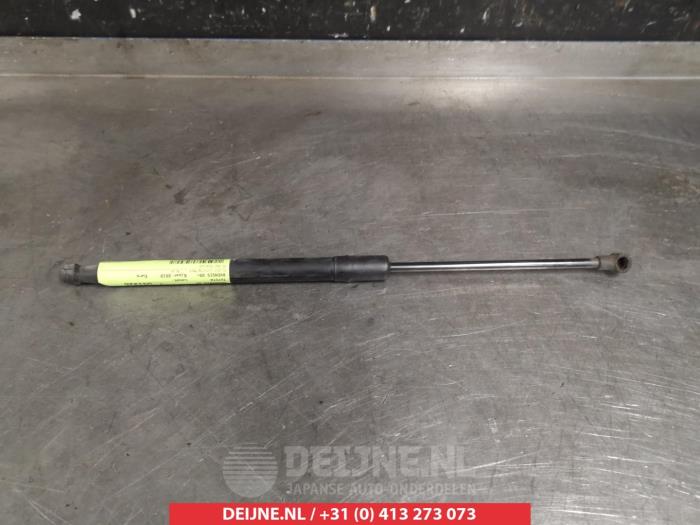 Toyota Avensis Rear gas strut, right O295483