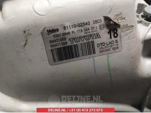 Toyota Camry Headlight, left O266716 foto 3