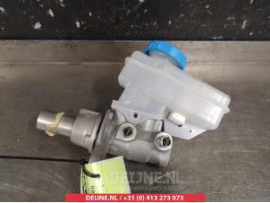 Gebruikte Hoofdremcilinder Nissan 370 Z (Z34A) 3.7 V6 24V Nismo Prijs op aanvraag aangeboden door V.Deijne Jap.Auto-onderdelen BV